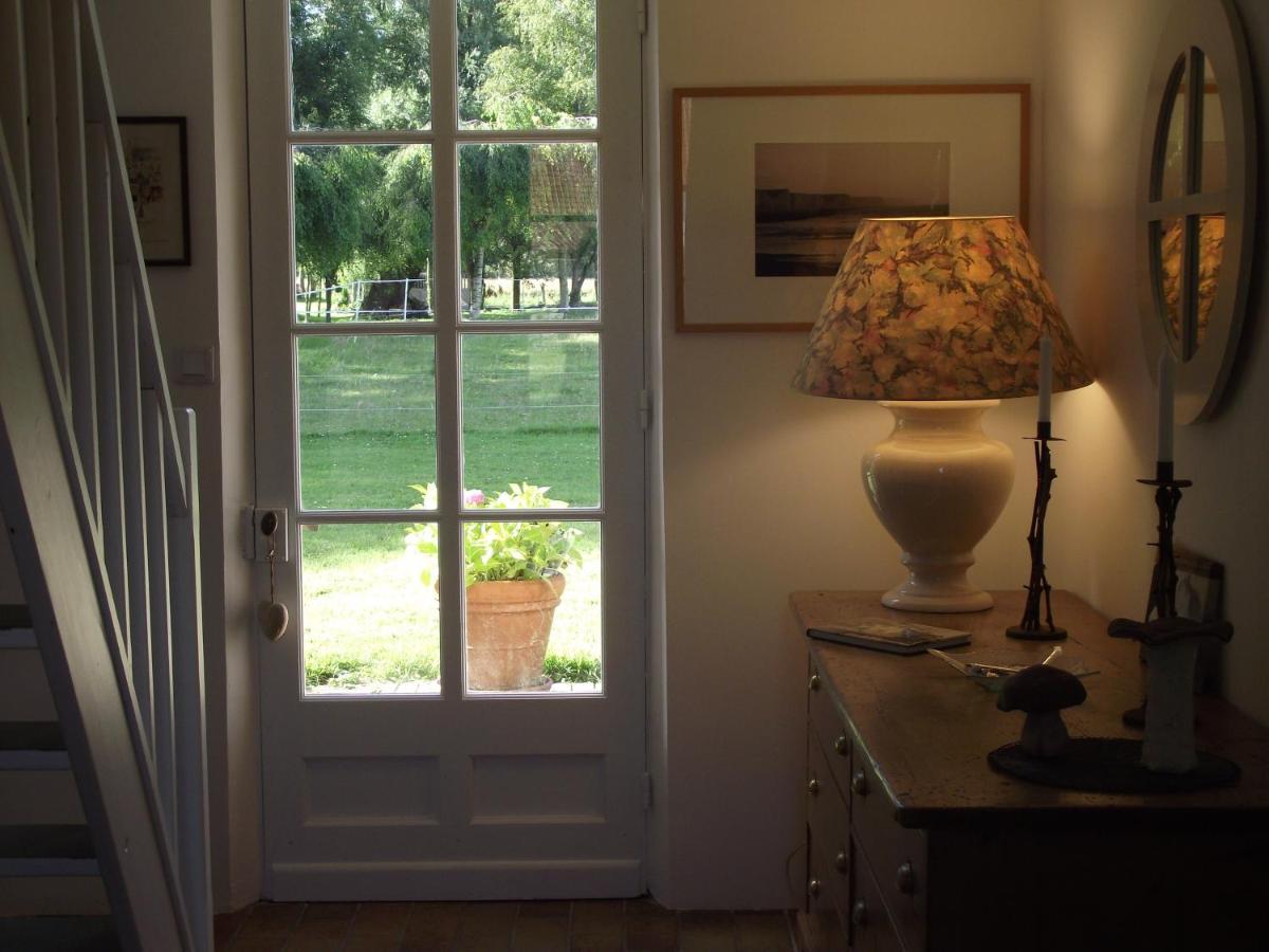 Les Portes Des Froises แซงต์-ก็องแต็ง-ออง-ตูร์มองต์ ภายนอก รูปภาพ
